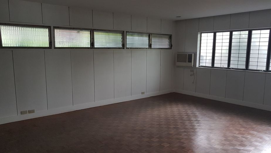 "4BR House for Rent in Magallanes, Makati"01