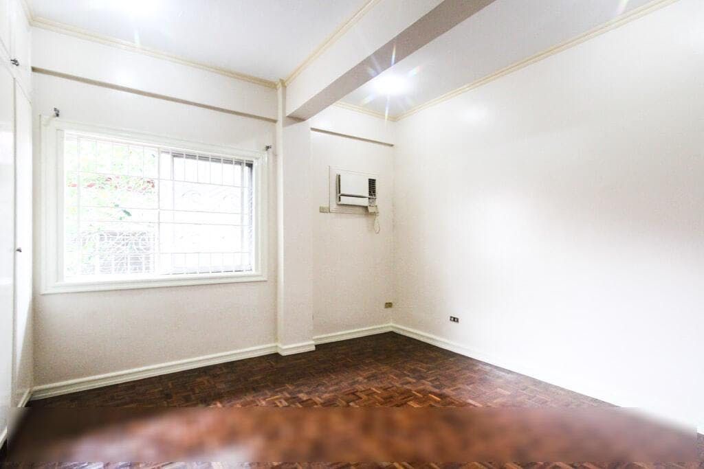 "4BR House for Rent in Magallanes, Makati"10