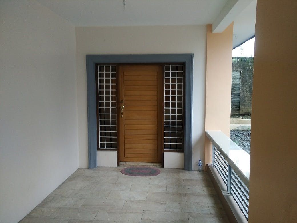"8BR House for Rent in Teacher's Village, Quezon City"08