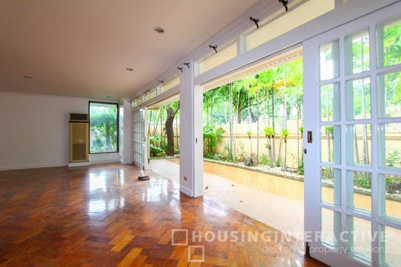 "3BR House for Rent in Dasmari?as Village, Makati"04