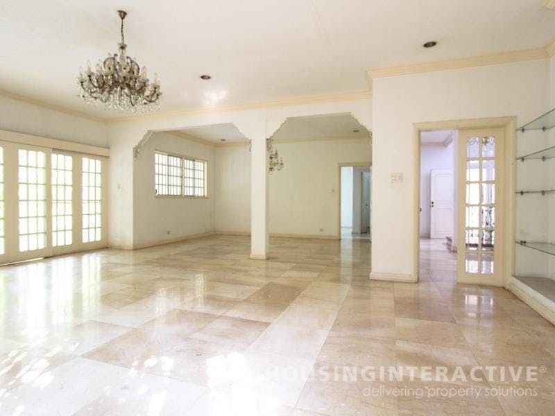 "4BR House for Rent in Dasmari?as Village, Makati"04