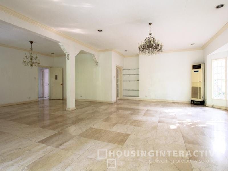 "4BR House for Rent in Dasmari?as Village, Makati"05