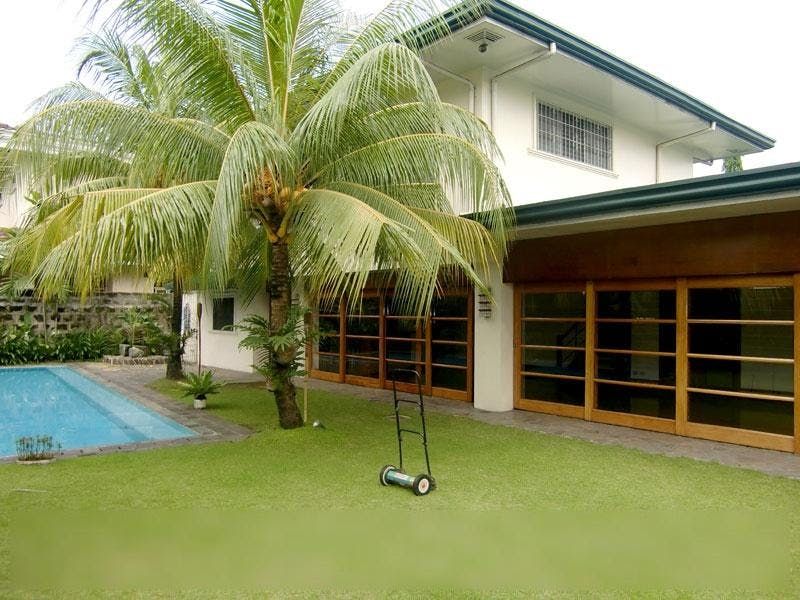 "4BR House for Rent in Bel-Air Village, Makati"09