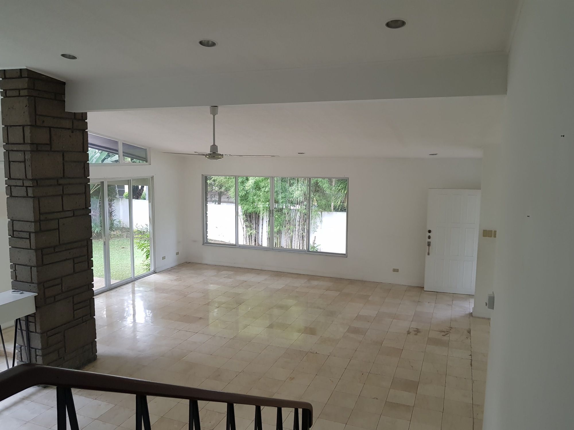 "4BR House for Rent in Urdaneta Village, Makati"07