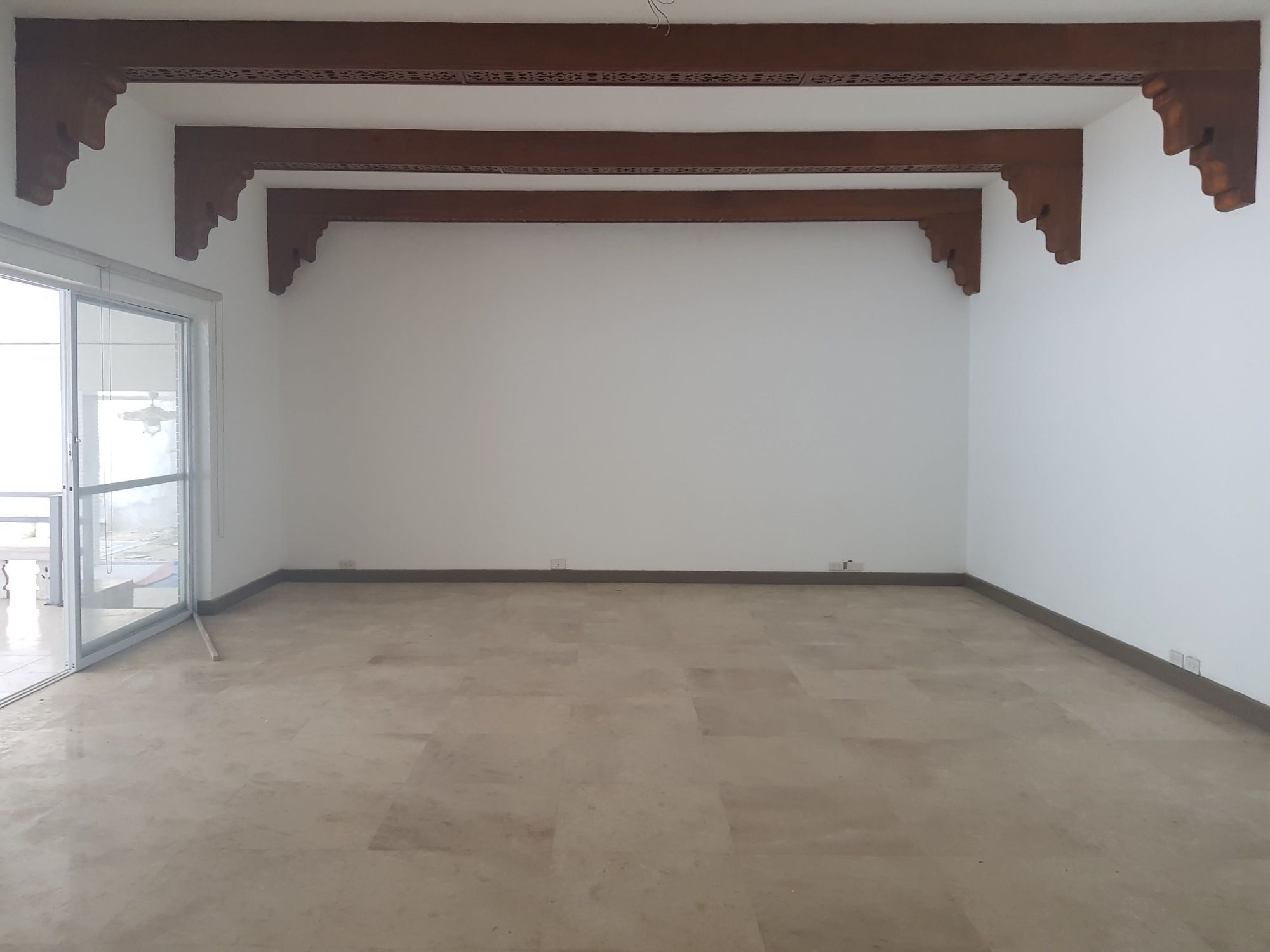 "4BR House for Rent in Dasmari?as Village, Makati"03