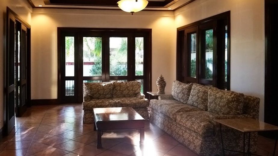 "4BR House for Rent in Ayala Alabang Village, Muntinlupa"01