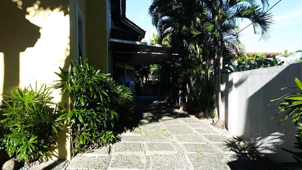 "4BR House for Rent in Ayala Alabang Village, Muntinlupa"06