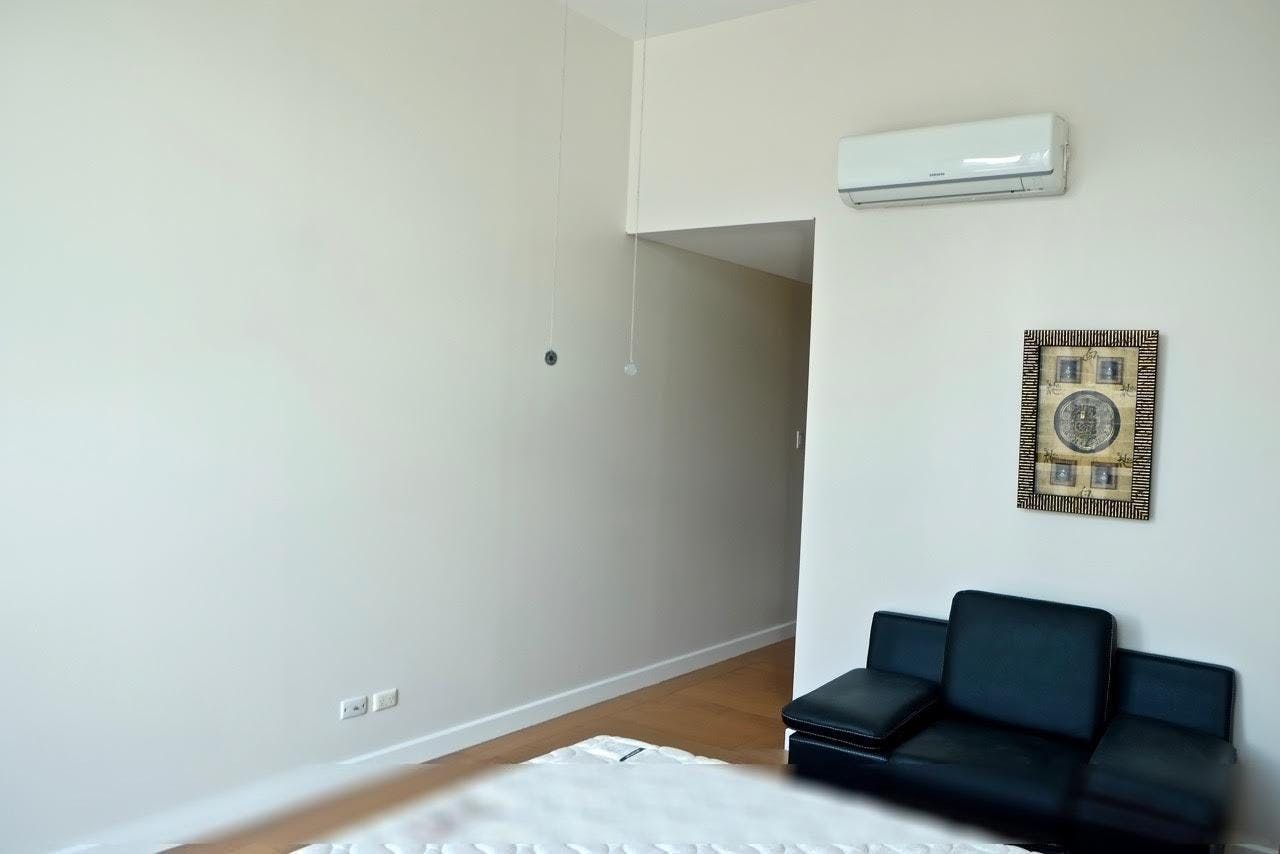 "2BR Condo for Rent in The Shang Grand Tower, Legazpi Village, Makati"08