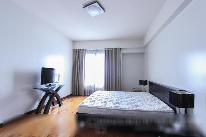"2BR Condo for Rent in The Residences at Greenbelt, Legazpi Village, Ma"04