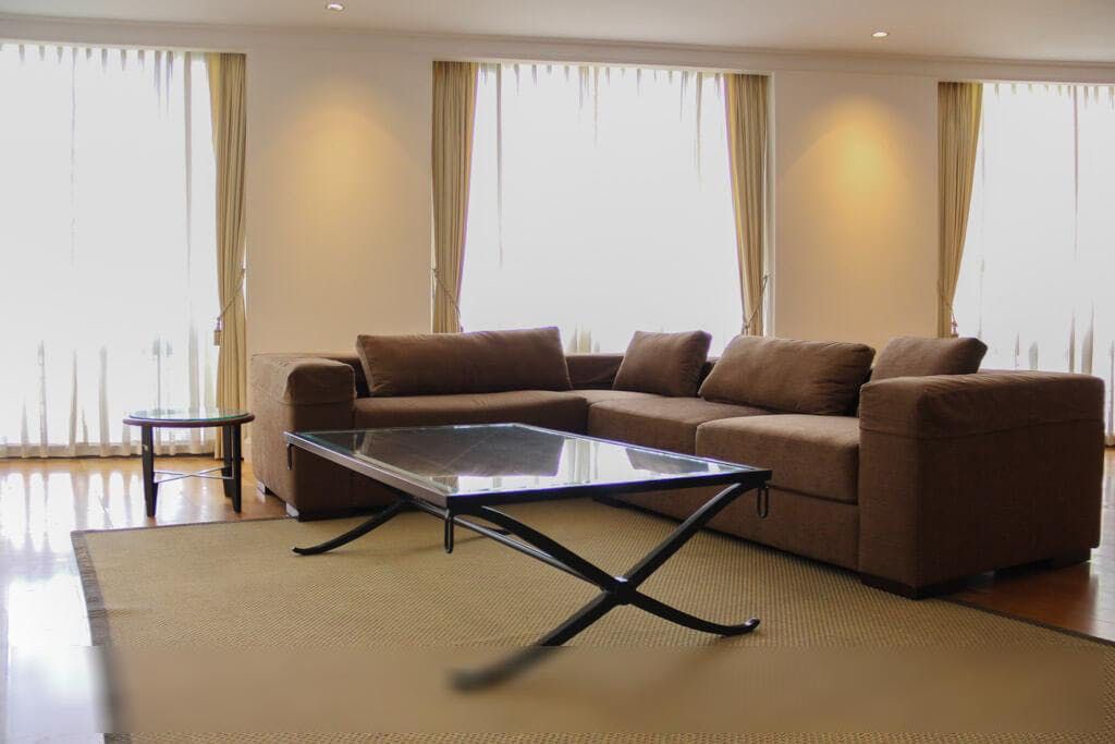"3BR Condo for Rent in Essensa, BGC - Bonifacio Global City, Taguig"10