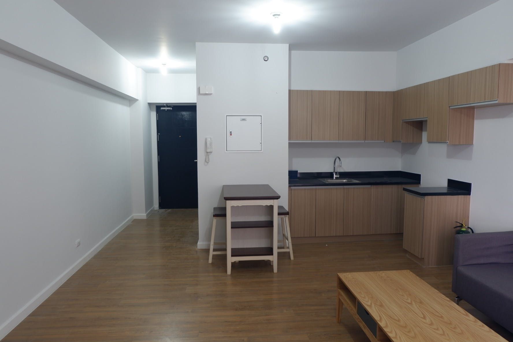 "Studio Condo for Rent in One Maridien Tower, BGC - Bonifacio Global Ci"06