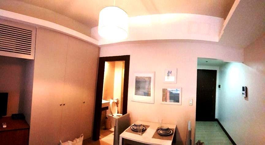 "Studio Condo for Rent in Two Central, Salcedo Village, Makati"06