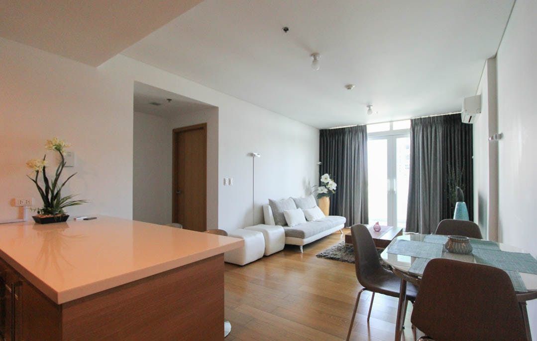 "1BR Condo for Rent in Park Terraces, San Lorenzo, Makati"04