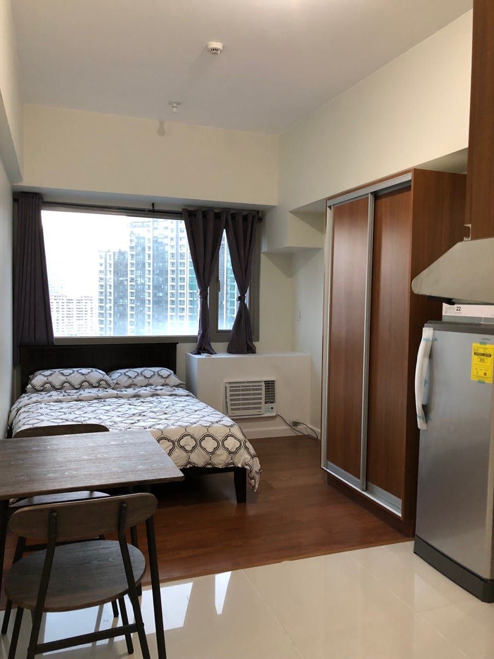 "Studio Condo for Rent in Eton Tower, Legazpi Village, Makati"06
