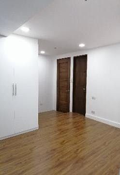 "3BR Condo for Rent in Burgundy Mckinley Place, Don Galo, Para?aque"08