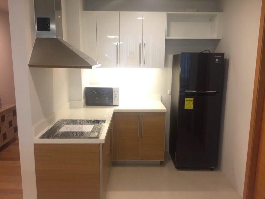 "1BR Condo for Rent in Park Terraces, San Lorenzo, Makati"04