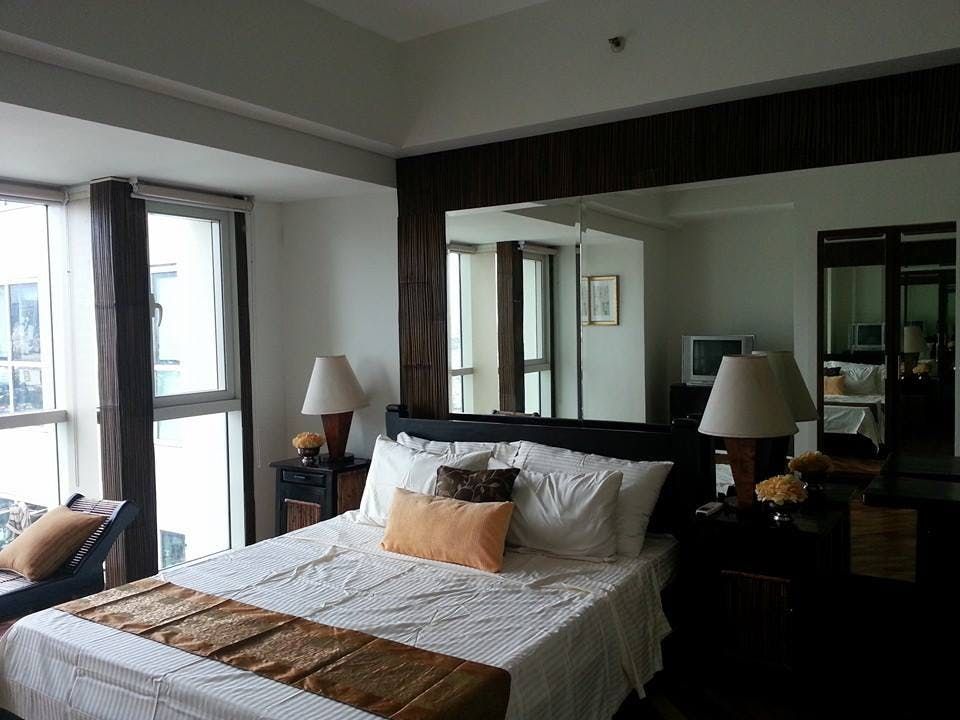 "1BR Condo for Rent in The Manansala, Rockwell Center, Makati"03