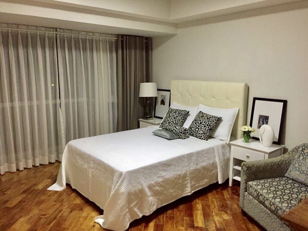 "1BR Condo for Rent in The Manansala, Rockwell Center, Makati"06