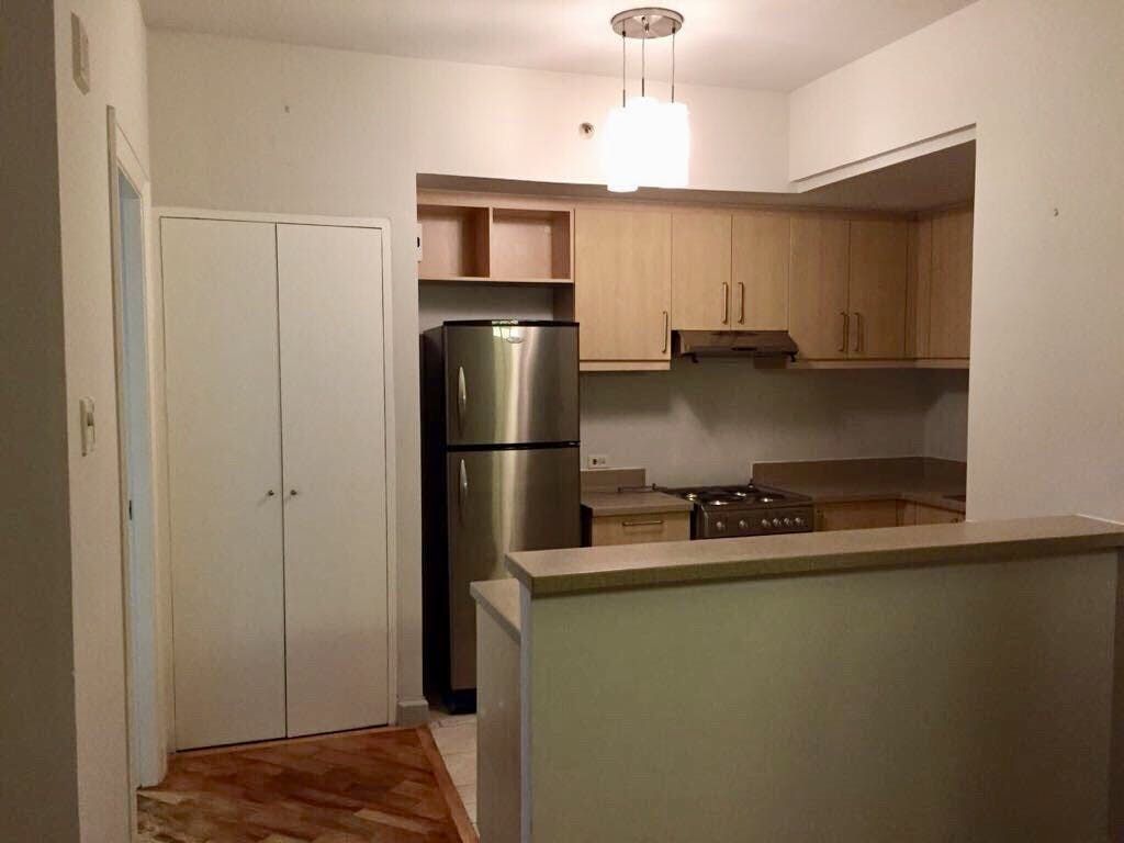 "1BR Condo for Rent in The Manansala, Rockwell Center, Makati"08