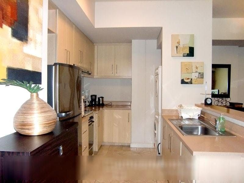 "1BR Condo for Rent in The Manansala, Rockwell Center, Makati"08