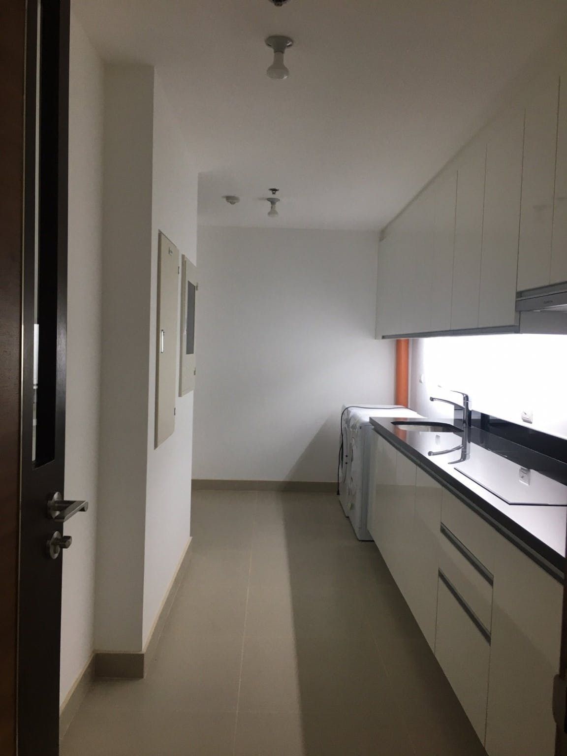 "3BR Condo for Rent in Two Roxas Triangle, Salcedo Village, Makati"10