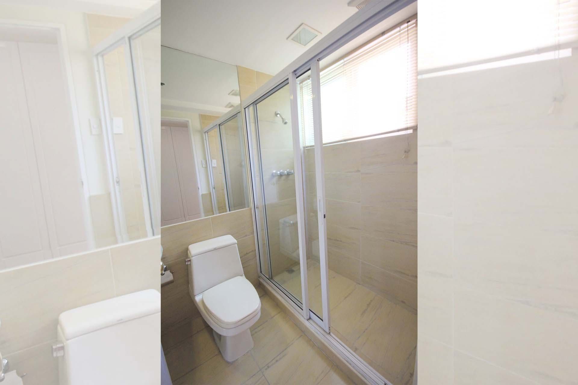 "2BR Condo for Rent in One Salcedo Place, Salcedo Village, Makati"04