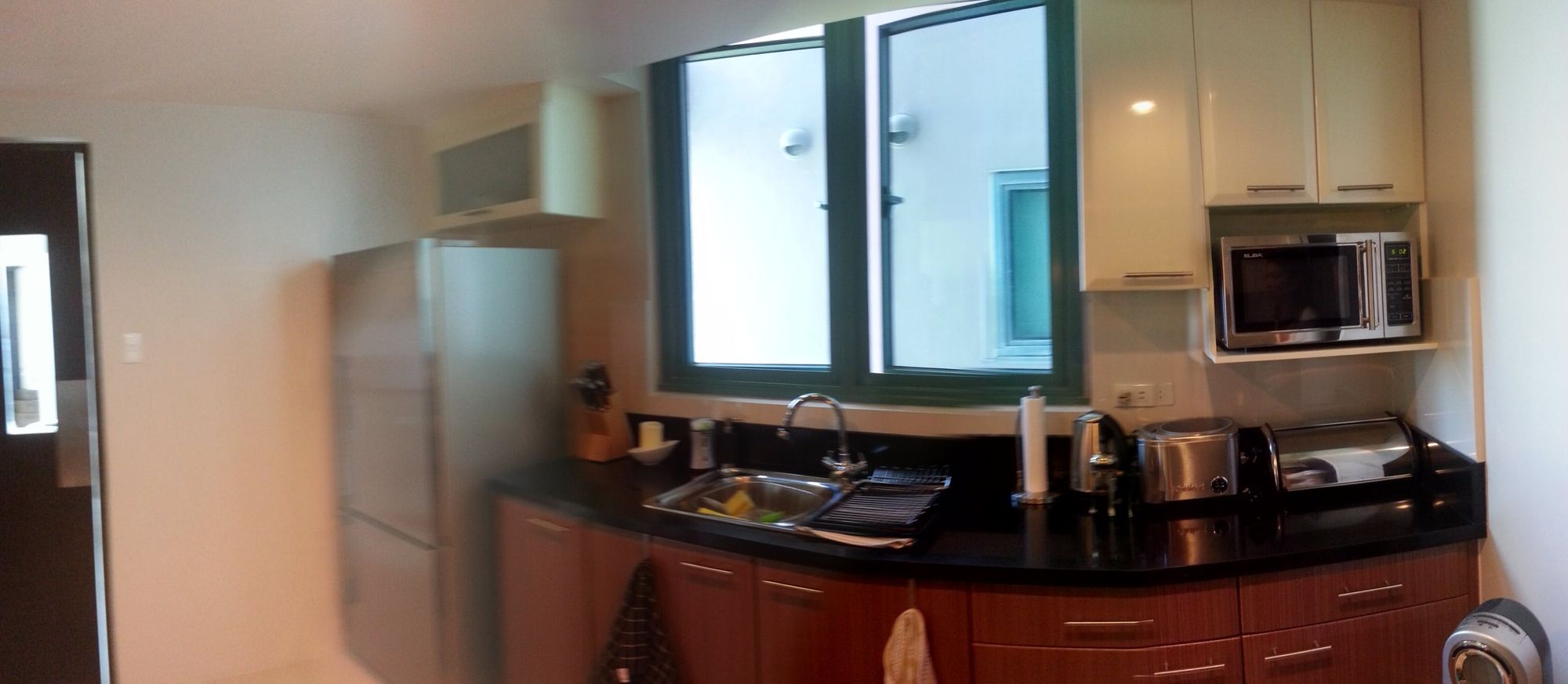"2BR Condo for Rent in 8 Forbes Town Road, BGC - Bonifacio Global City,"09