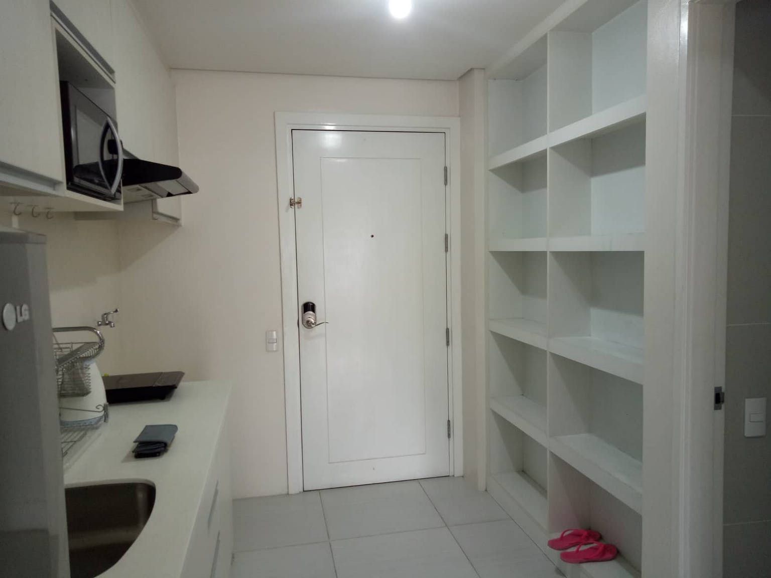 "Studio Condo for Rent in Twin Oaks Place East Tower, Ortigas Center, M"04