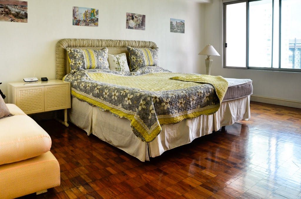 "2BR Condo for Rent in One Salcedo Place, Salcedo Village, Makati"06