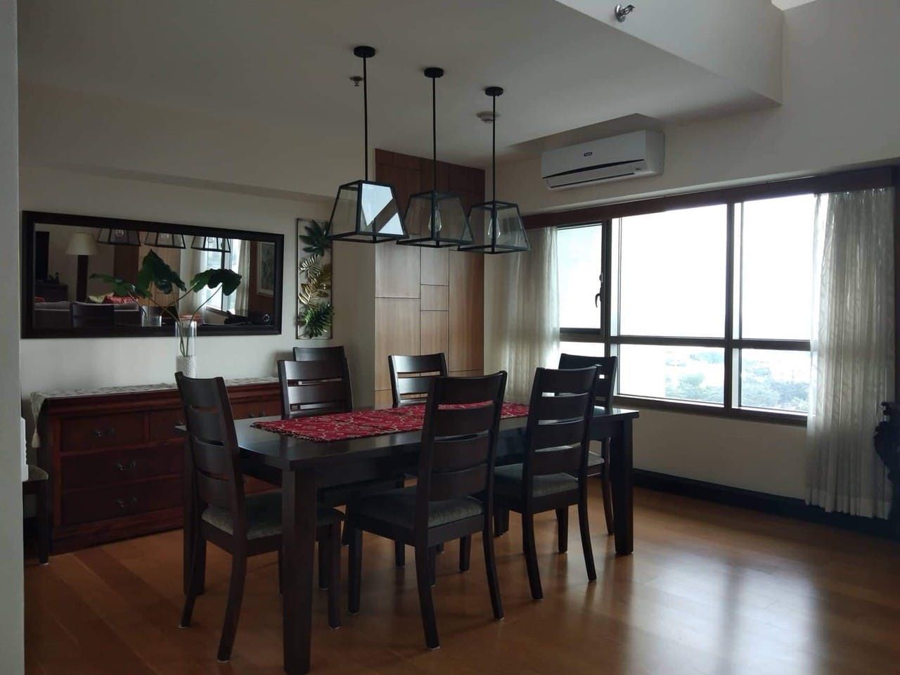 "1BR Condo for Rent in The Residences at Greenbelt, Legazpi Village, Ma"04