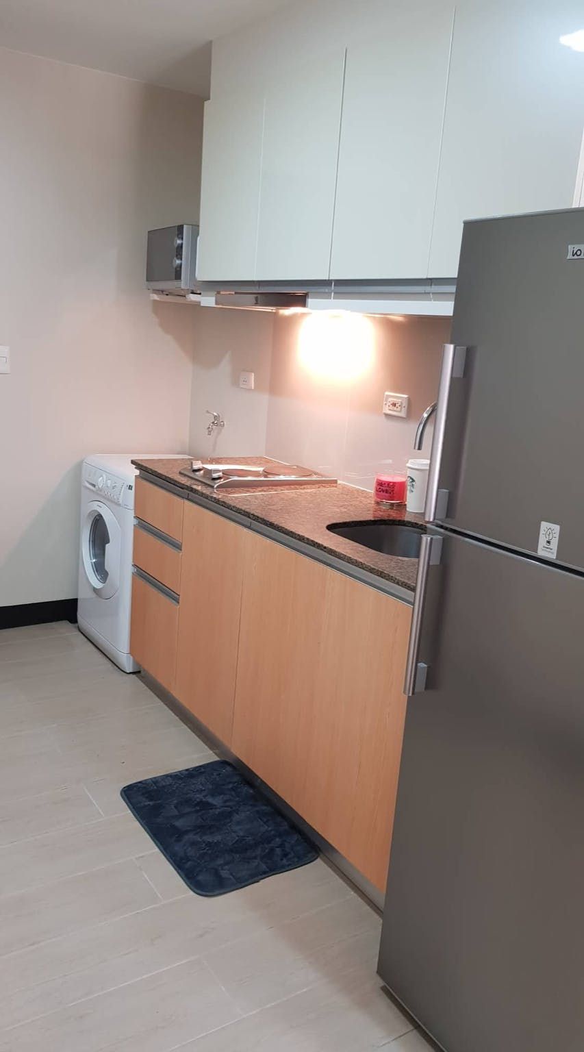 "Studio Condo for Rent in Salcedo Skysuites, Salcedo Village, Makati"08