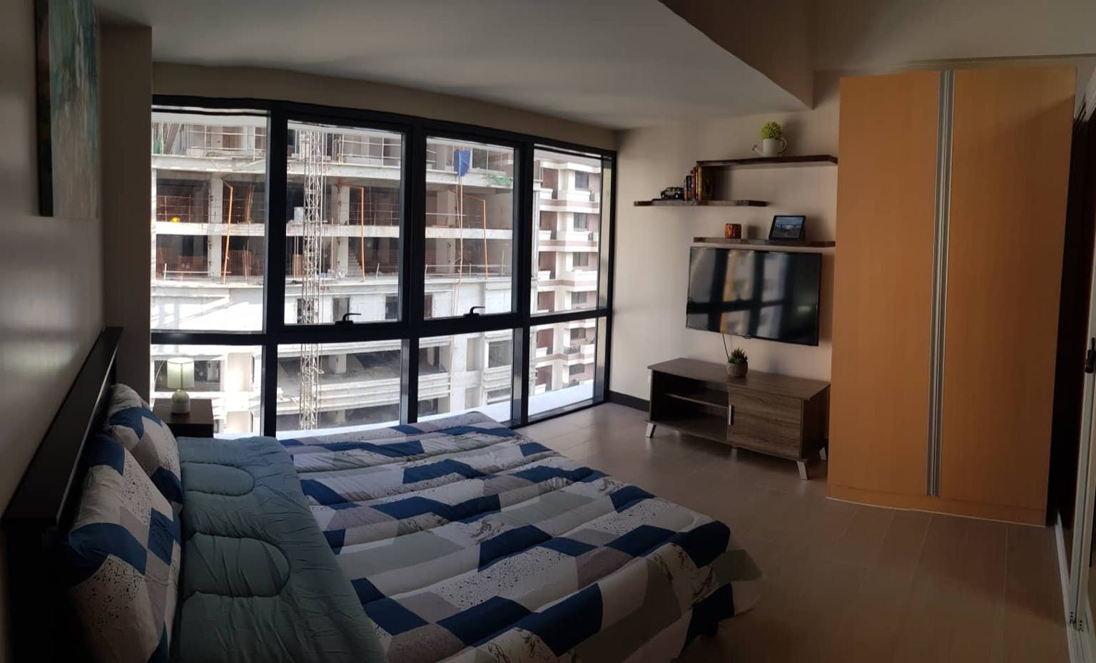 "Studio Condo for Rent in Salcedo Skysuites, Salcedo Village, Makati"10