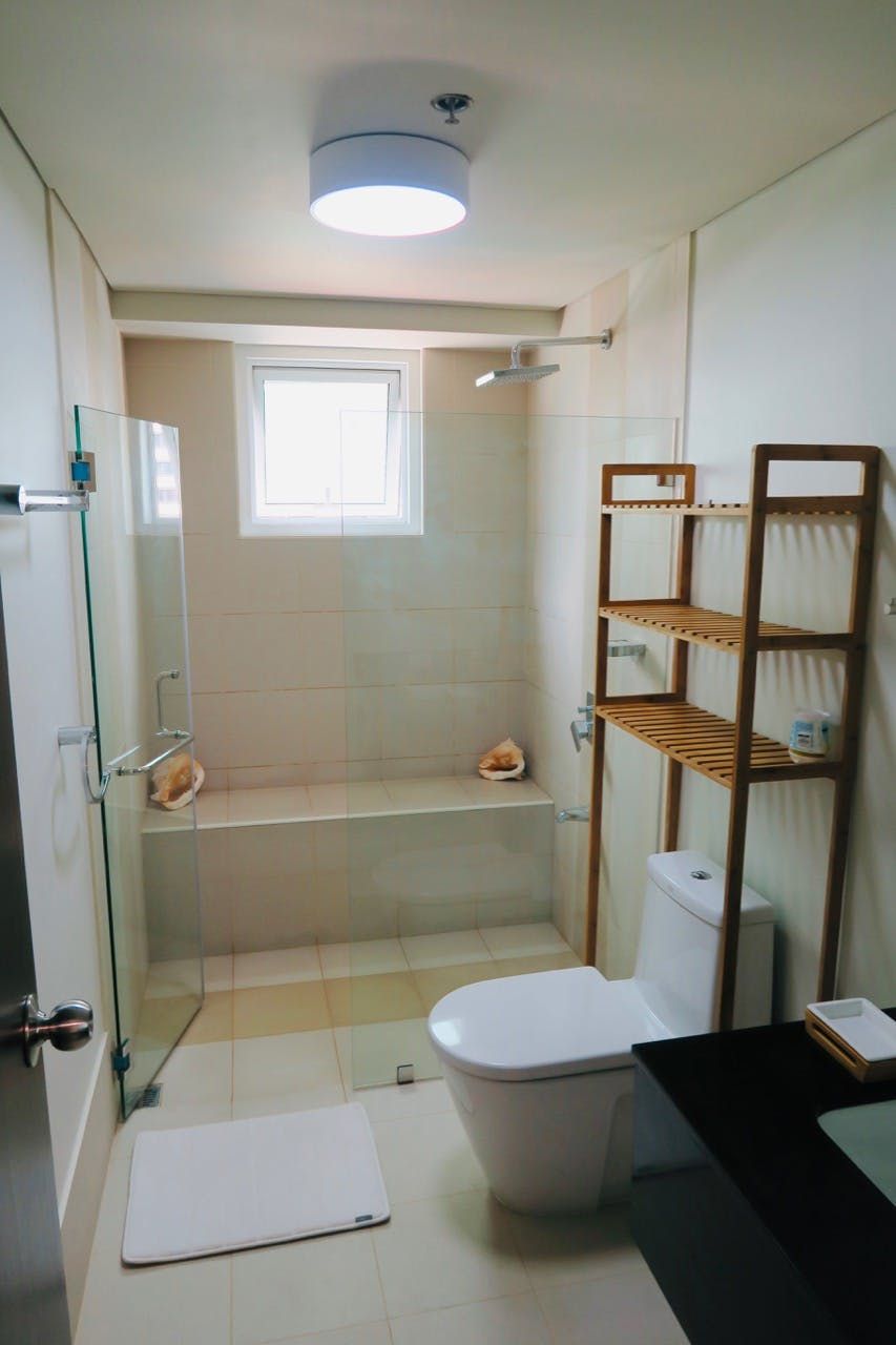 "1BR Condo for Rent in Two Central, Salcedo Village, Makati"03