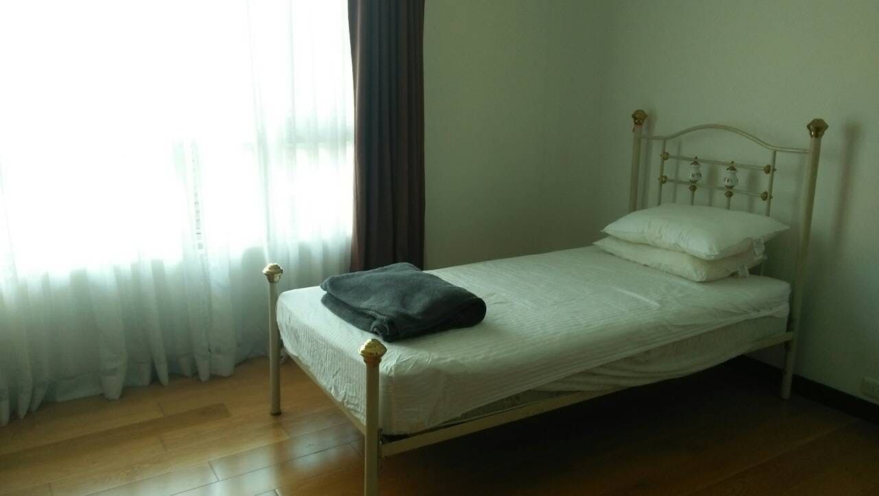 "2BR Condo for Rent in One Serendra, BGC - Bonifacio Global City, Tagui"04