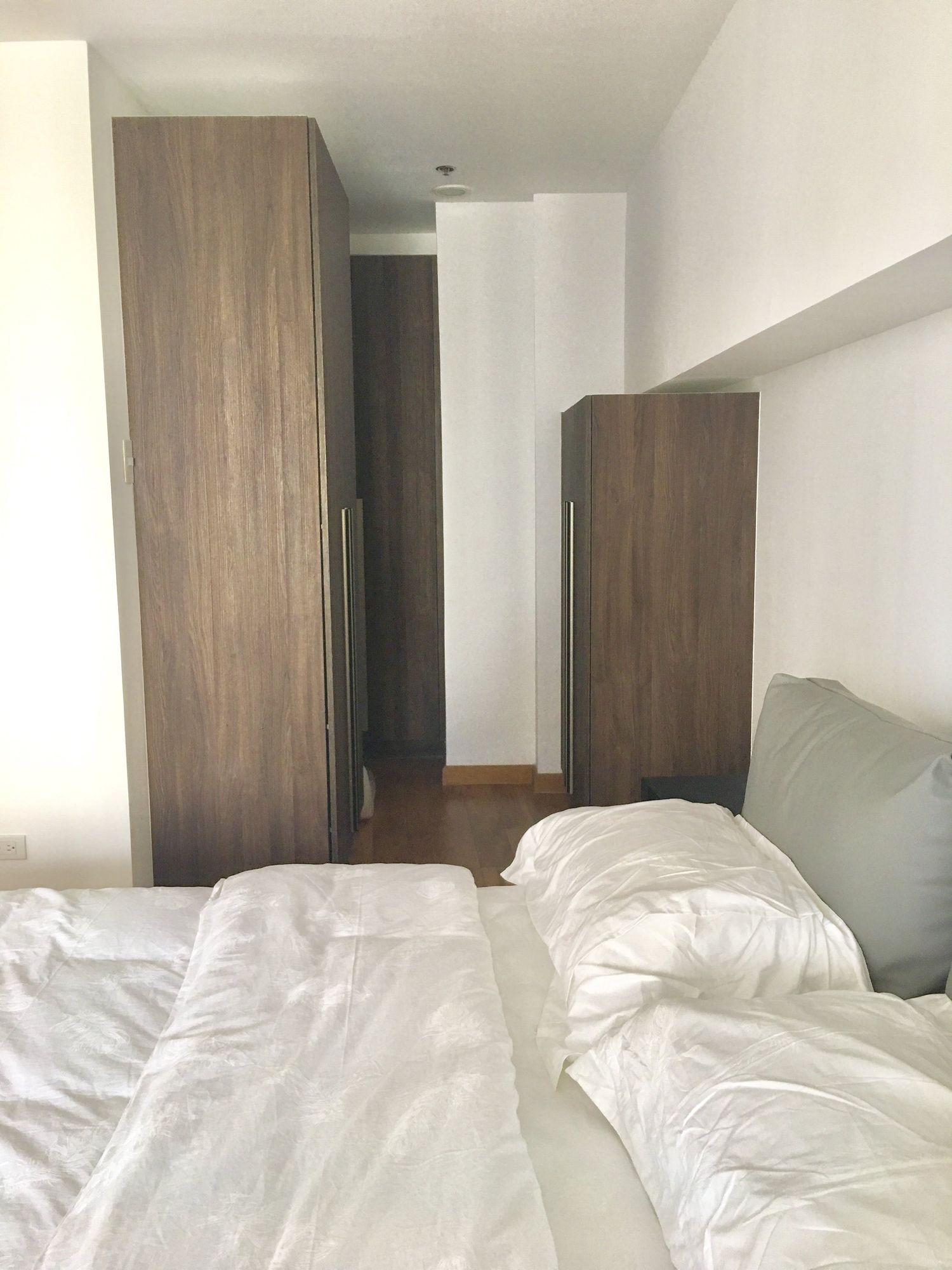 "1BR Condo for Rent in The Milano Residences, Poblacion, Makati"05