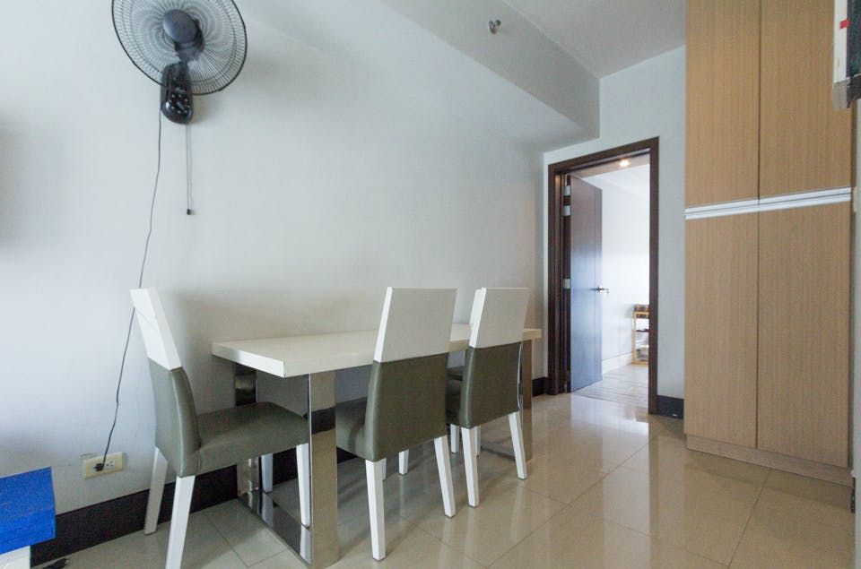"1BR Condo for Rent in Greenbelt Excelsior, Legazpi Village, Makati"07