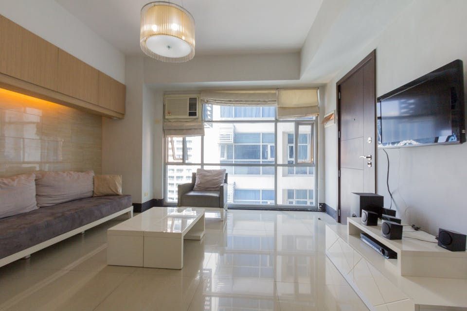 "1BR Condo for Rent in Greenbelt Excelsior, Legazpi Village, Makati"08
