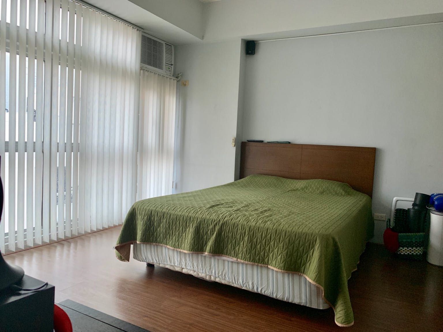 "2BR Condo for Rent in Greenbelt Chancellor, Legazpi Village, Makati"06