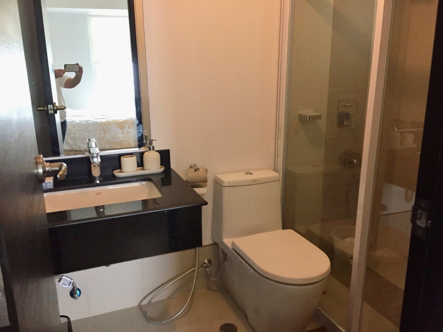 "1BR Condo for Rent in The Meranti at Two Serendra, BGC - Bonifacio Glo"08