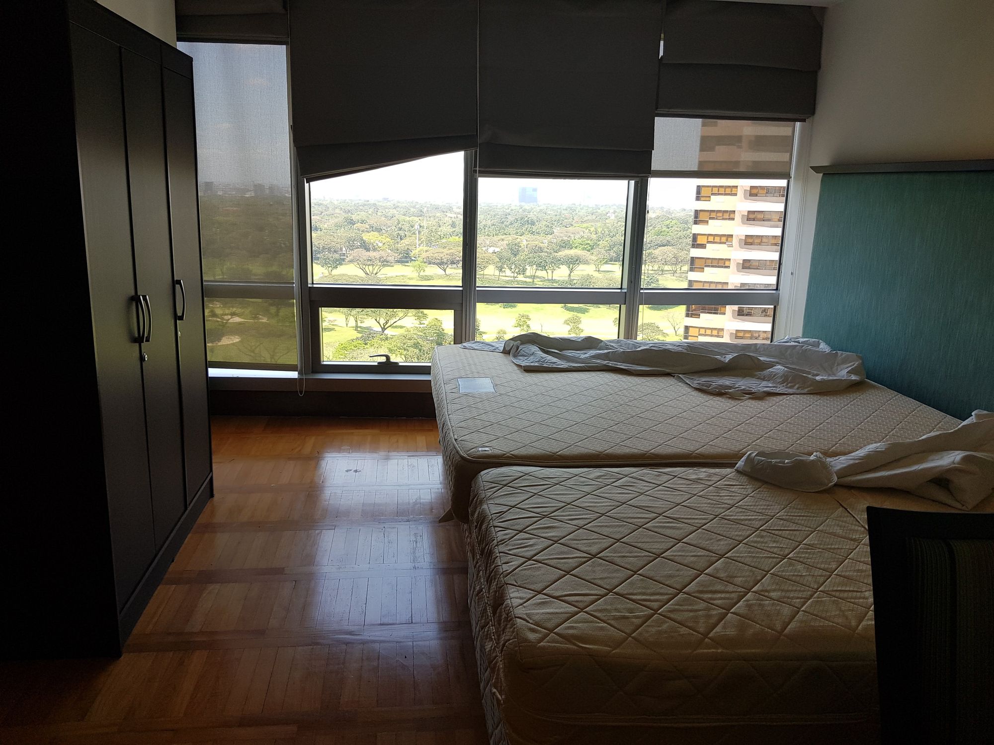 "2BR Condo for Rent in One McKinley Place, BGC - Bonifacio Global City,"05
