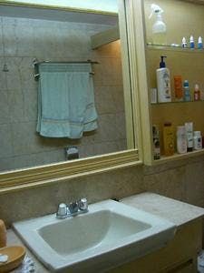 "1BR Condo for Rent in Tropical Palms, Legazpi Village, Makati"06