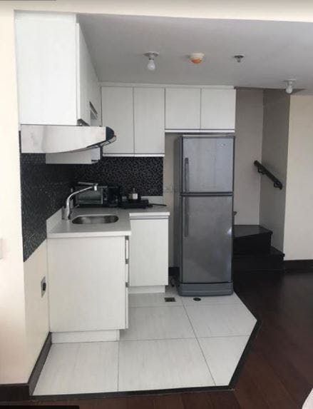 "1BR Condo for Rent in Twin Oaks Place West Tower, Ortigas Center, Mand"10