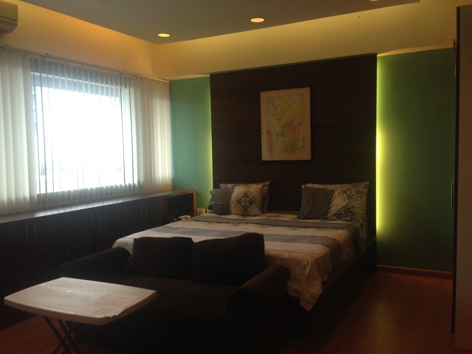 "Studio Condo for Rent in The St. Francis Shangri-La Place, Ortigas Cen"04