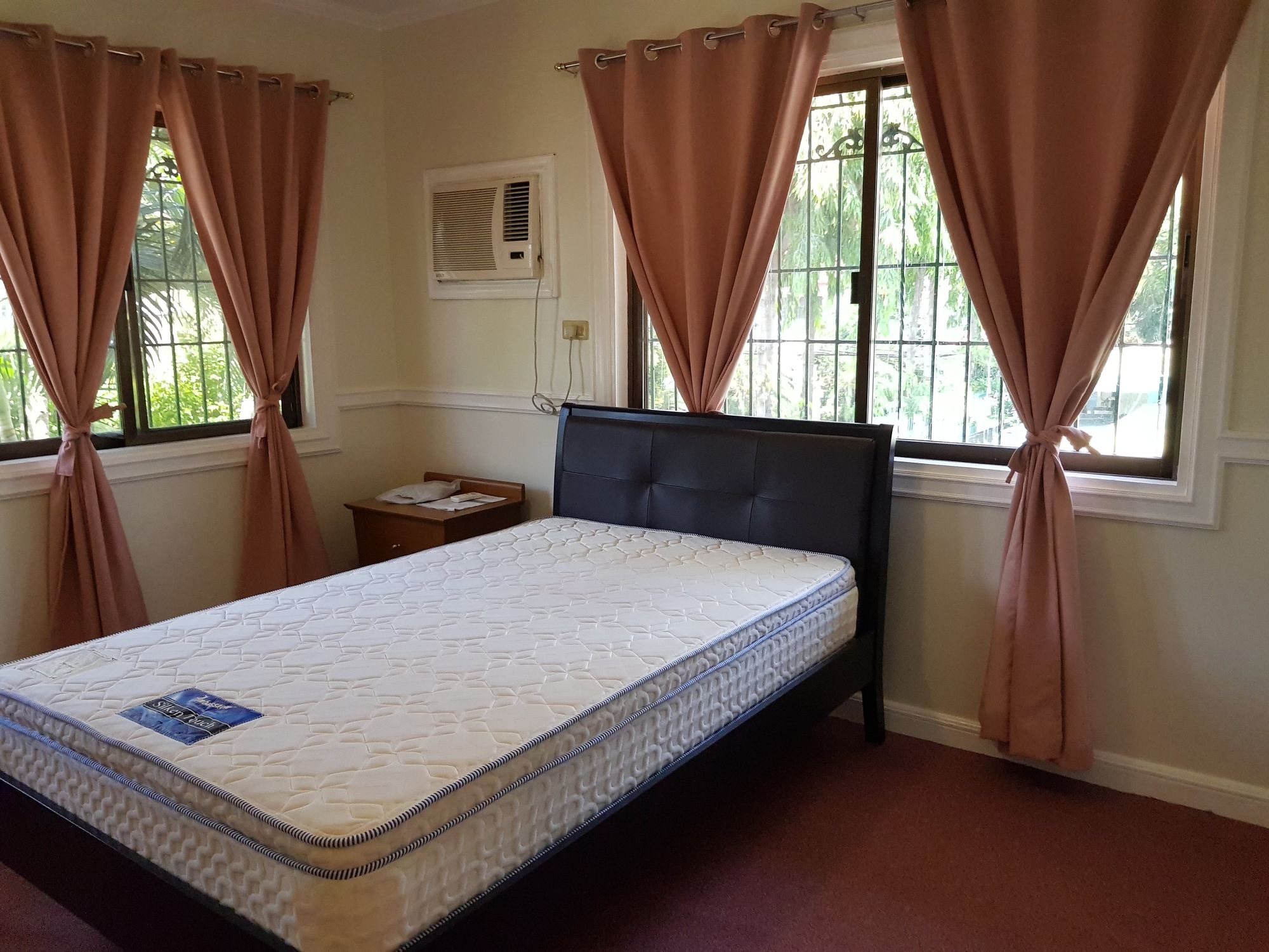 "3BR House for Rent in San Miguel Village, Makati"05