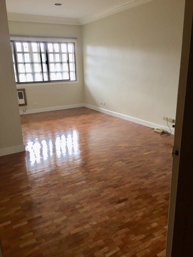 "4BR House for Rent in San Lorenzo Village, Makati"10