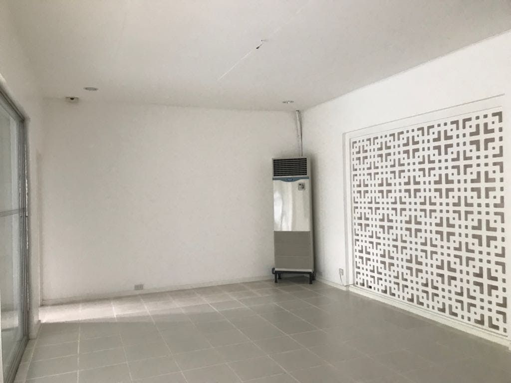 "4BR House for Rent in Bel-Air Village, Makati"04