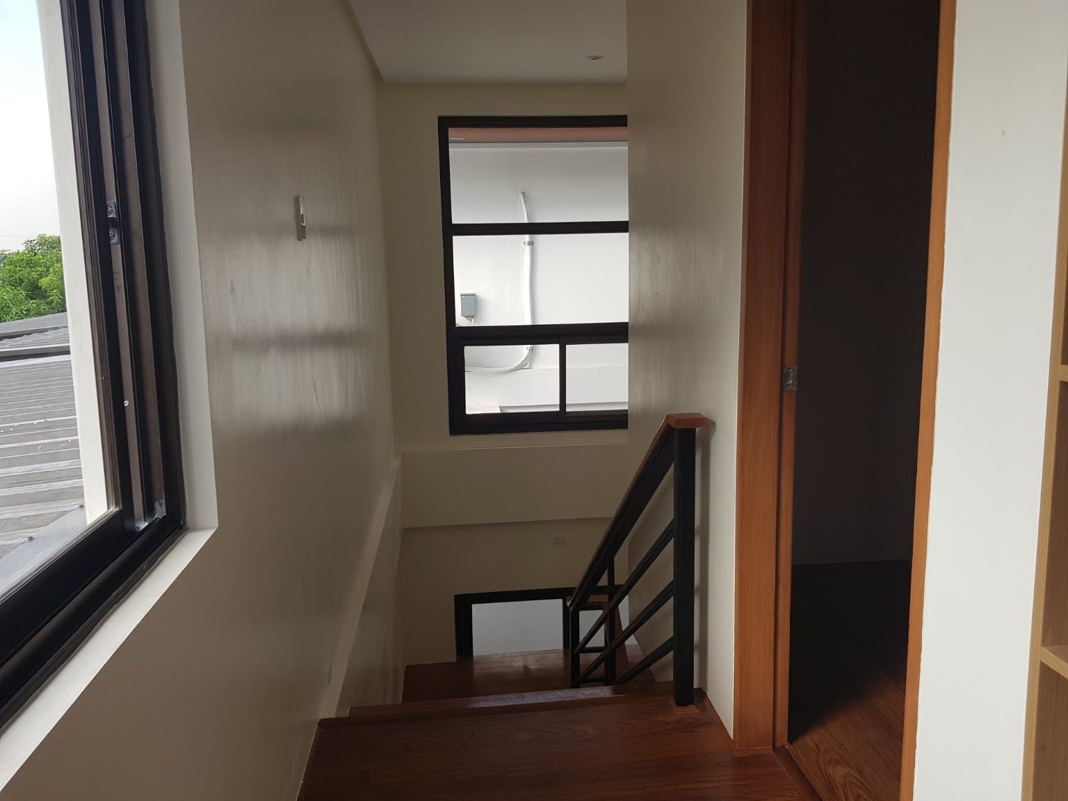 "4BR House for Rent in Merville, Para?aque"04