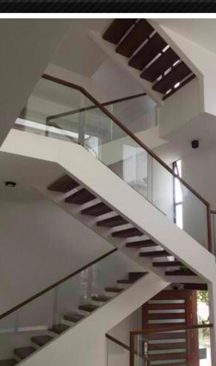 "5BR House for Rent in McKinley Hill, Taguig"08
