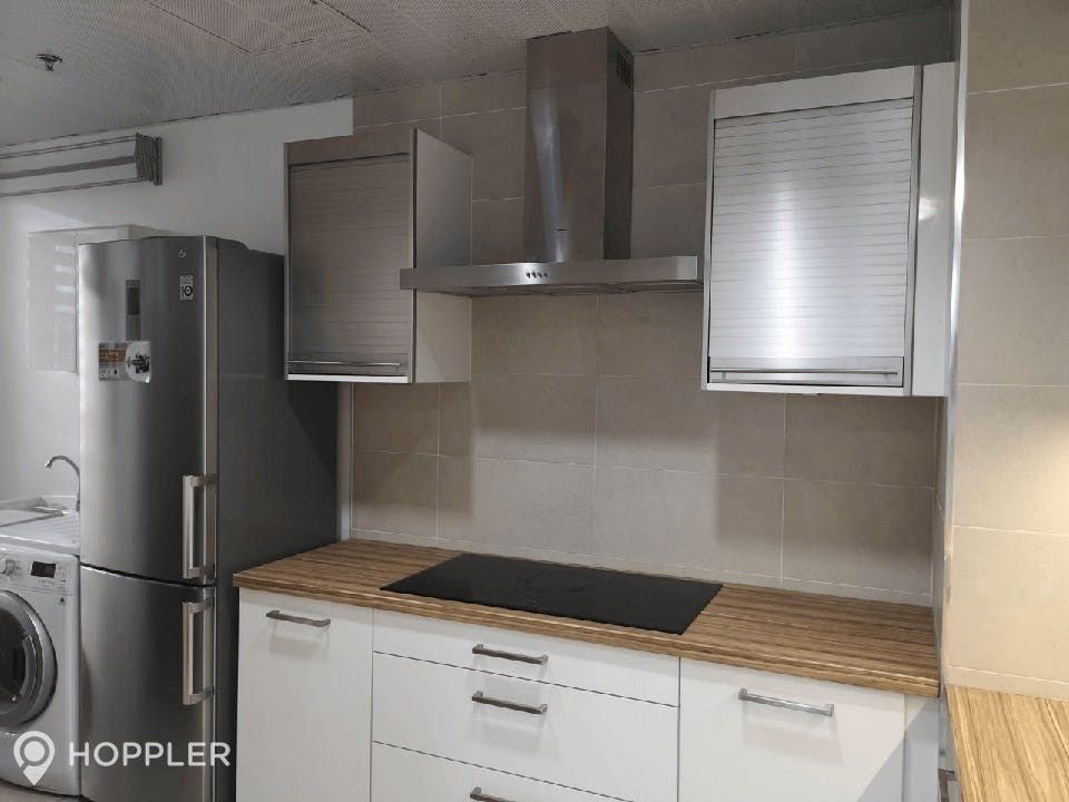 "2BR Condo for Rent in Dexterton Fort Residences, BGC - Bonifacio Globa"08
