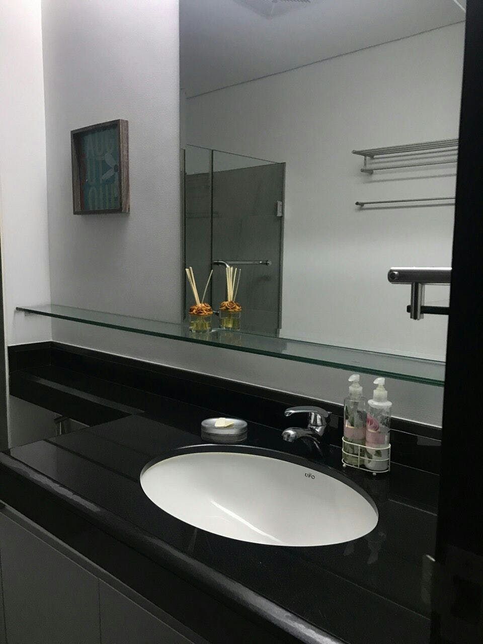 "1BR Condo for Rent in The Residences at Greenbelt, Legazpi Village, Ma"09